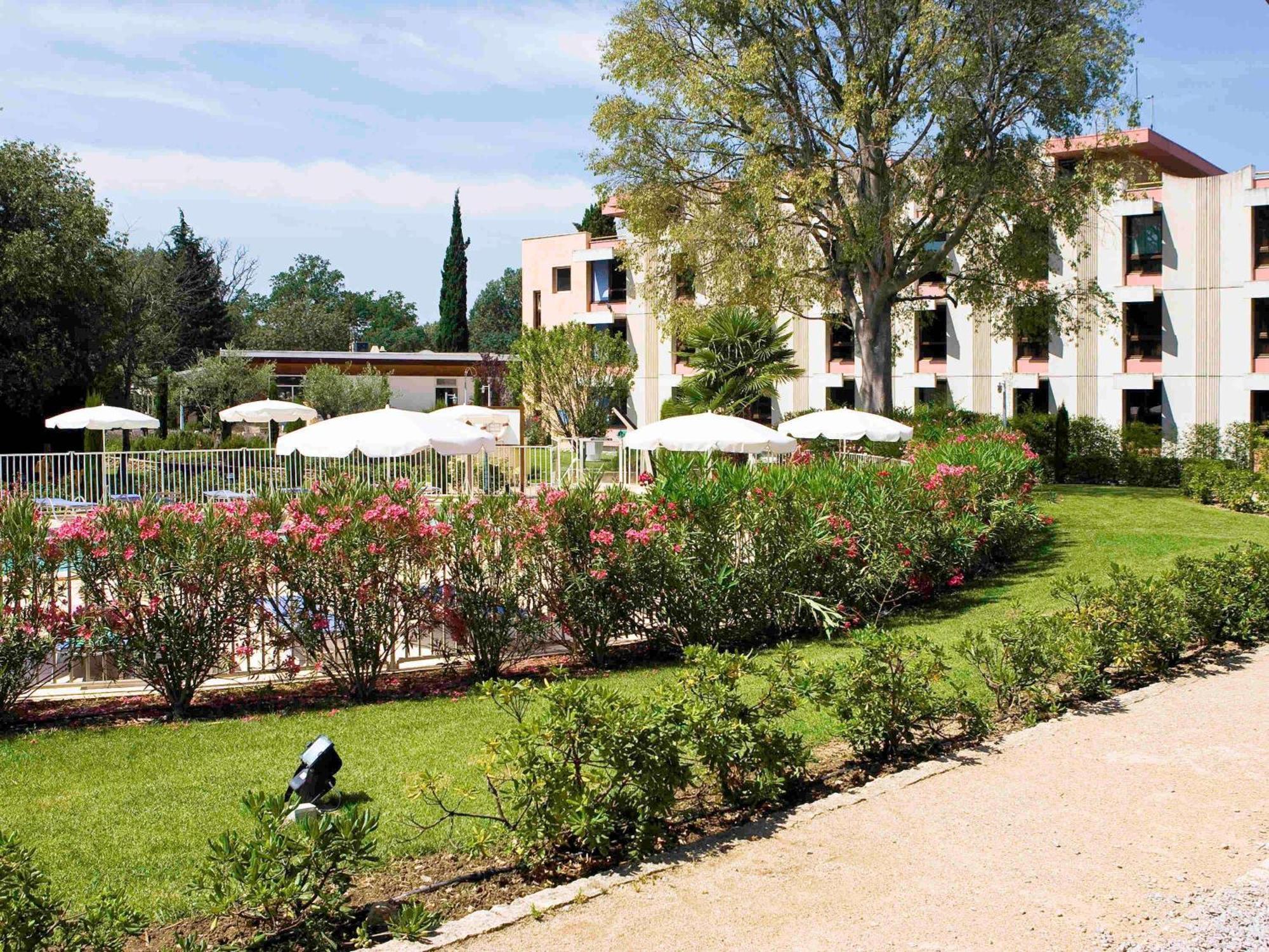 Novotel Aix-En-Provence Pont De L'Arc Exterior foto